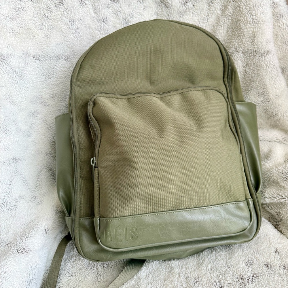 BEIS the Backpack